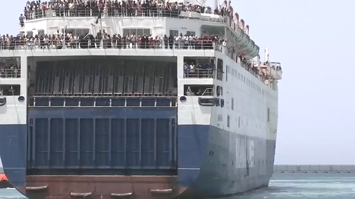 Watch Sudan evacuees arrive in Jeddah after fleeing conflict The Independent